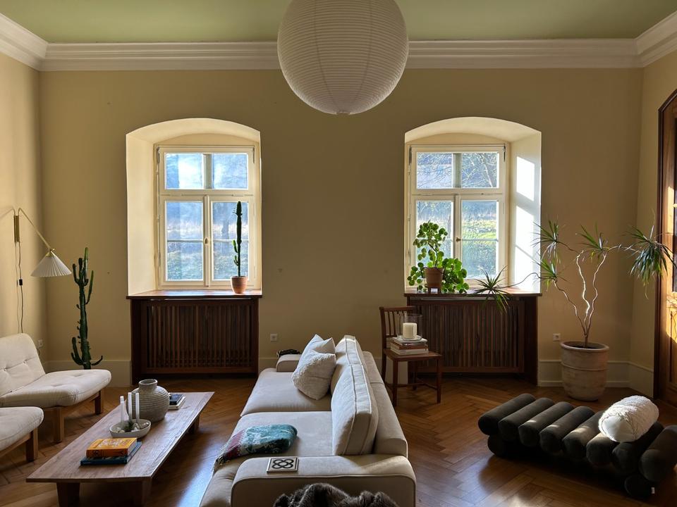 Thumbnail-Wohnen im Schloss – Großzügige 2,5 Zimmer mit Garten & Pool