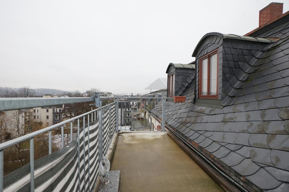 Thumbnail-Stilvolle 4-Raum-Wohnung mit Balkon in 
