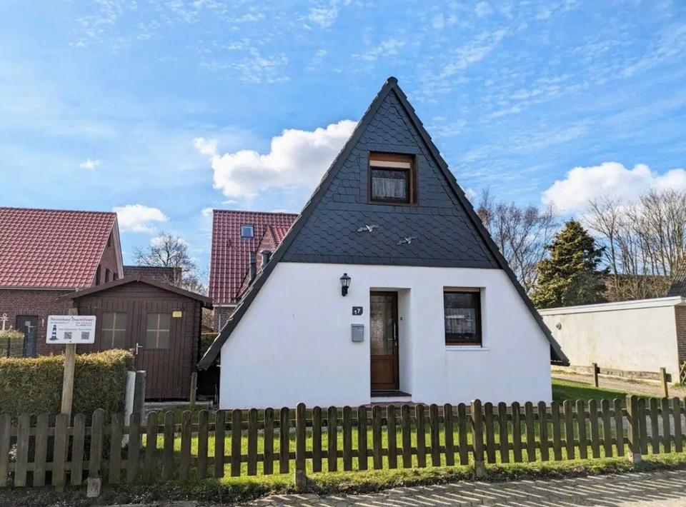 Thumbnail-Ferienhaus in Carolinensiel am Strand