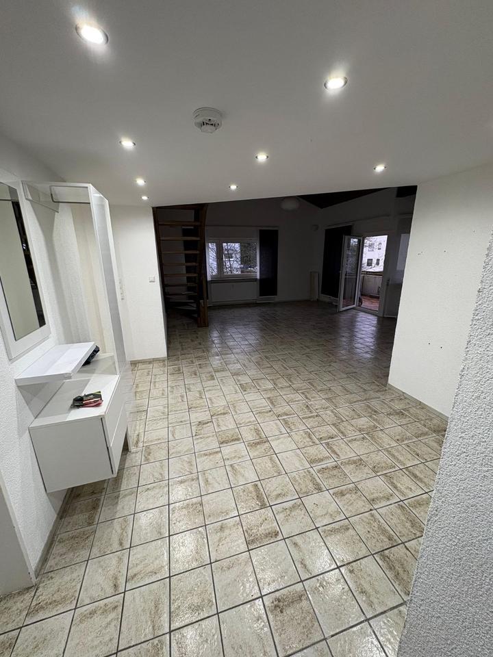 Thumbnail-Helle 3,5-Zimmer Maisonette-Wohnung mit Balkon und Garage in Welz