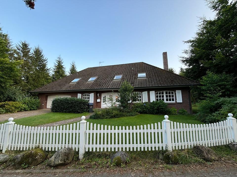 Thumbnail-Geräumige Villa mit Pool auf Waldgrundstück