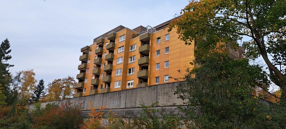 Thumbnail-Zwei-Zimmer-Wohnung mit Balkon und Tiefgaragenstellplatz