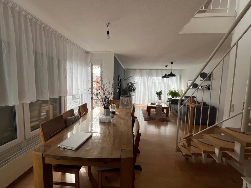 Thumbnail-Charmante, sonnige 3,5-Zi. Maisonette Wohnung zu vermieten
