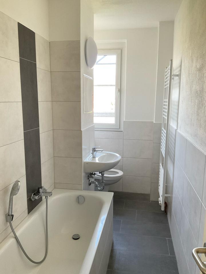 Thumbnail-Preiswert und gut geschnitten