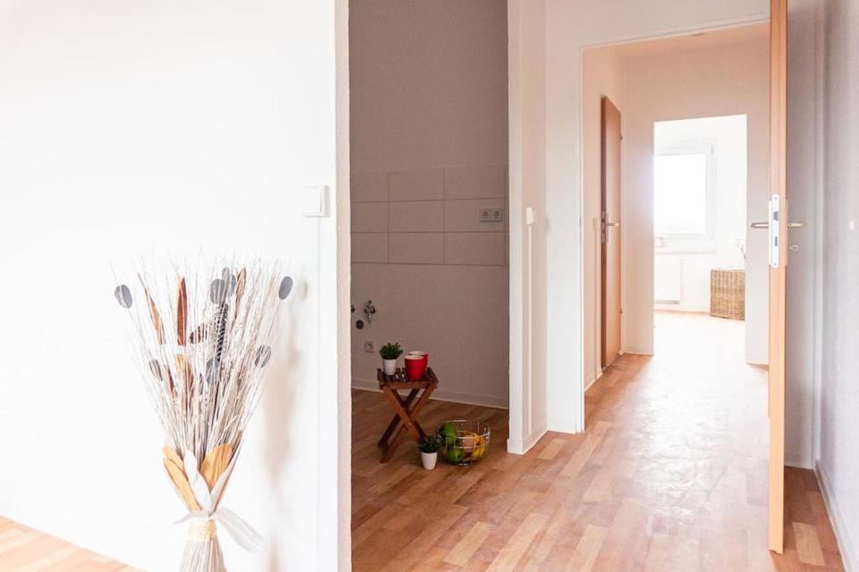 Thumbnail-Kleine 2-Raum-Wohnung mit Balkon