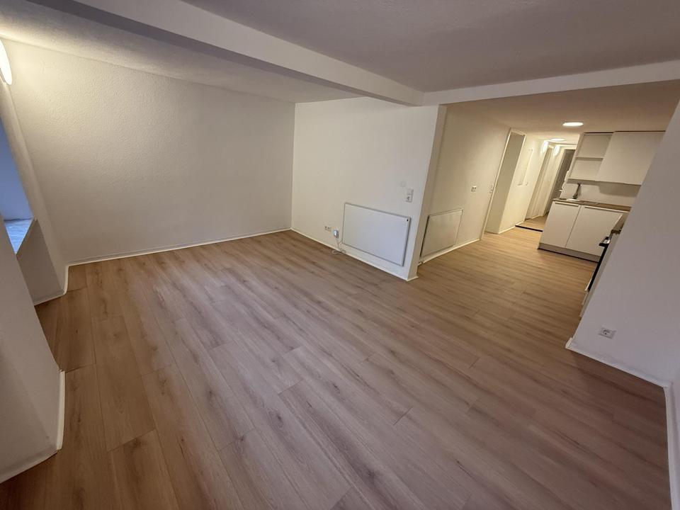 Thumbnail-Renovierte 4-Zimmer-Wohnung - zentrale Altstadtlage in Gundelsheim mit EBK