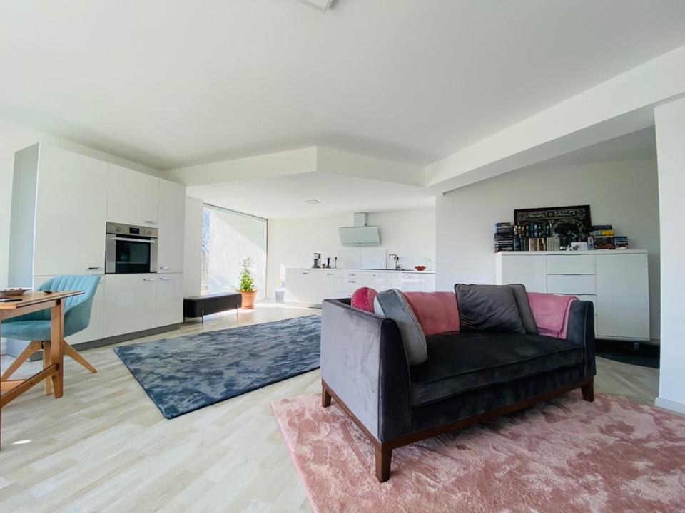 Thumbnail-Moderne 3-Zimmer-Wohnung mit Terrasse, Garten & neuer Einbauküche