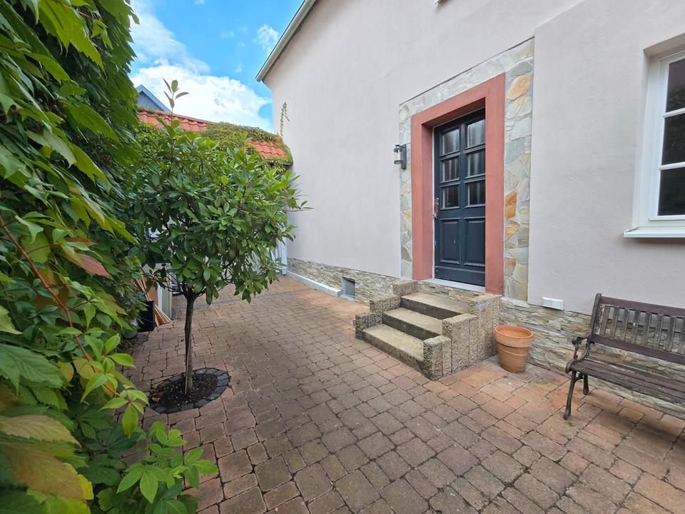 Thumbnail-Haus zur Miete, 5 Zi.+Kü+2 Bäder, Mitte Flörsheim, Mainnähe