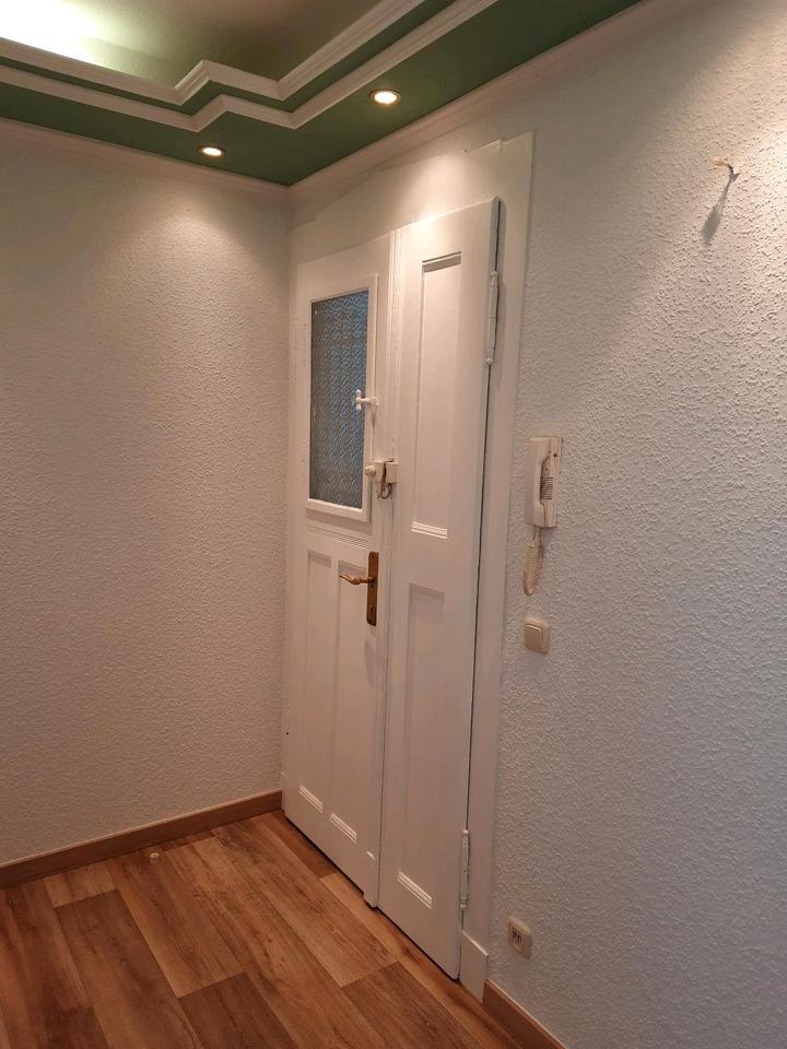 Thumbnail-Frisch sanierte, ruhige, naturnahe 2 Zim.Whg. mit beheizb. Loggia