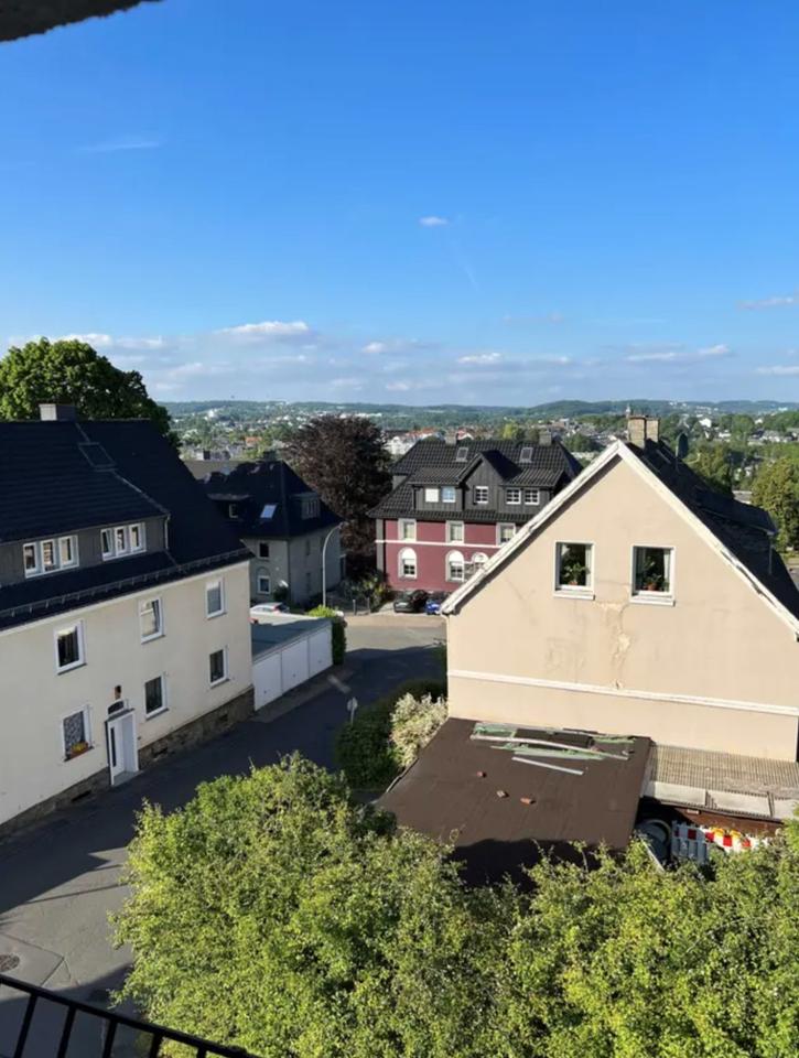 Thumbnail-Gemütliche 2-Zimmer-Wohnung mit Ausblick über Wuppertal