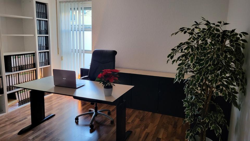 Thumbnail-Ein Büroraum für jemandem, der Rühe braucht