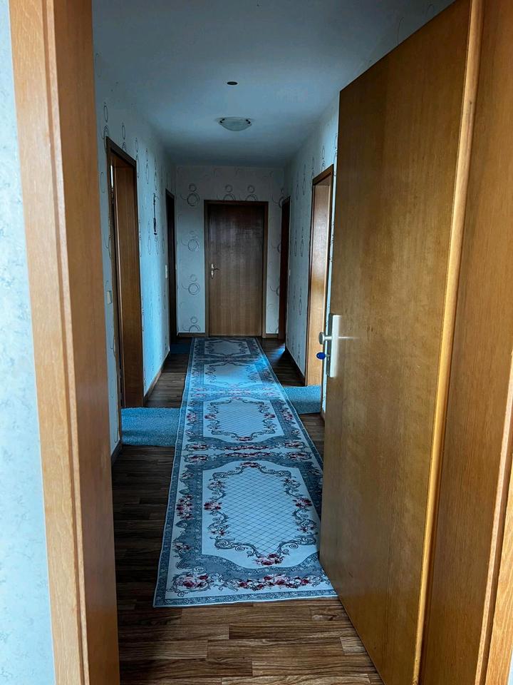 Thumbnail-Ruhige und helle 3 Zimmer Wohnung zu vermieten