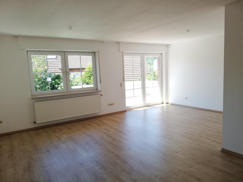 Thumbnail-Helle, großzügig geschnittene 2 ZKBB in Höxter