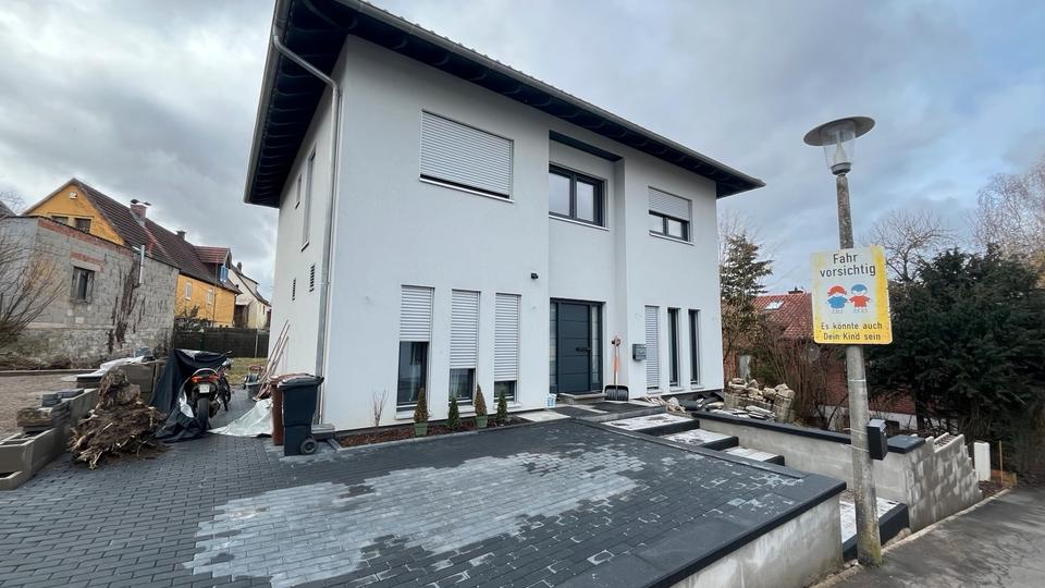 Thumbnail-Einfamilienhaus-Provisionsfrei, KfW 40, PV, Wallbox,Pool,Luxusbad