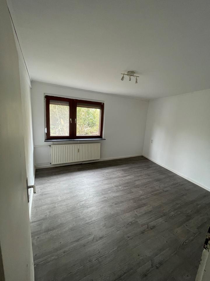 Thumbnail-Einfamilienhaus in Mücke zu vermieten – ruhig, familienfreundlich