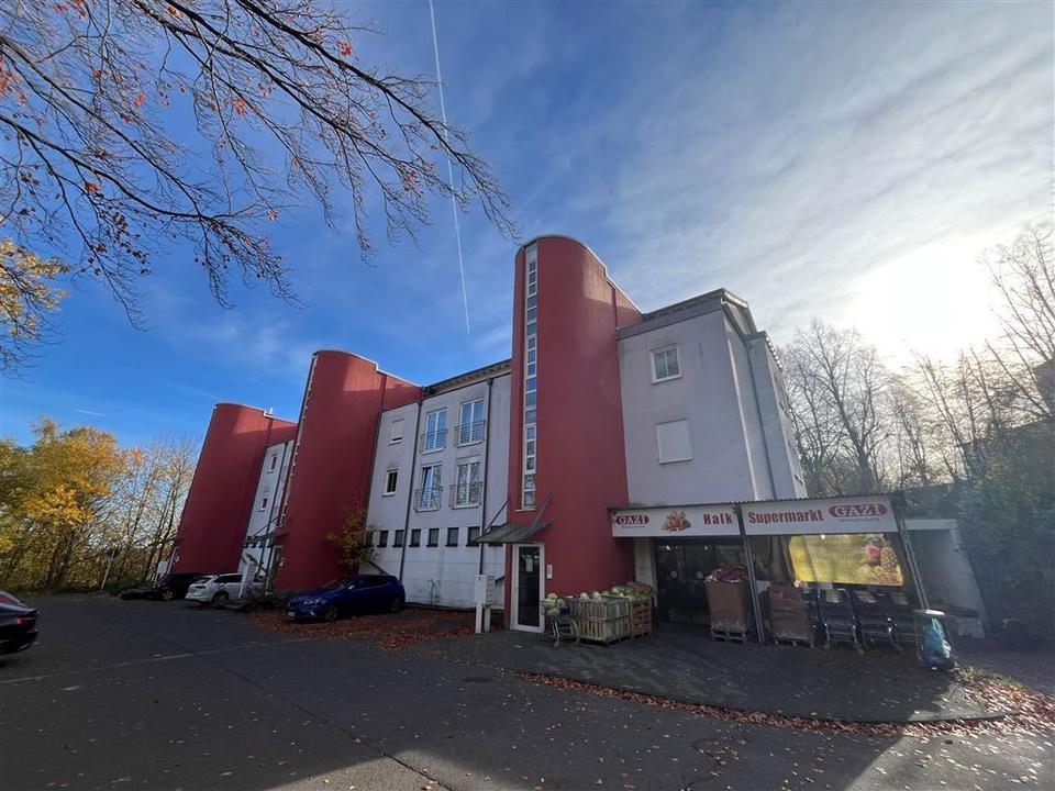 Thumbnail-NUR MIT WBS: schön geschnittene - 3 Zimmer-Wohnung mit Balkon