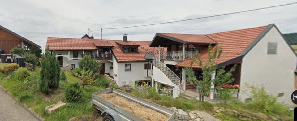 Thumbnail-4-Zimmer Altbau Wohnung, rustikal, ruhig Ortsrand Wittnau