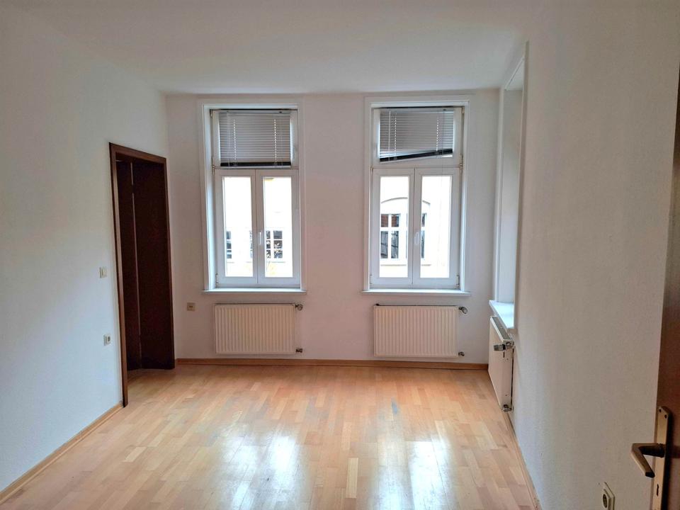 Thumbnail-Gemütliche Altstadt-Wohnung im 1.OG, 3 Zimmer + Balkon z. Innenhof