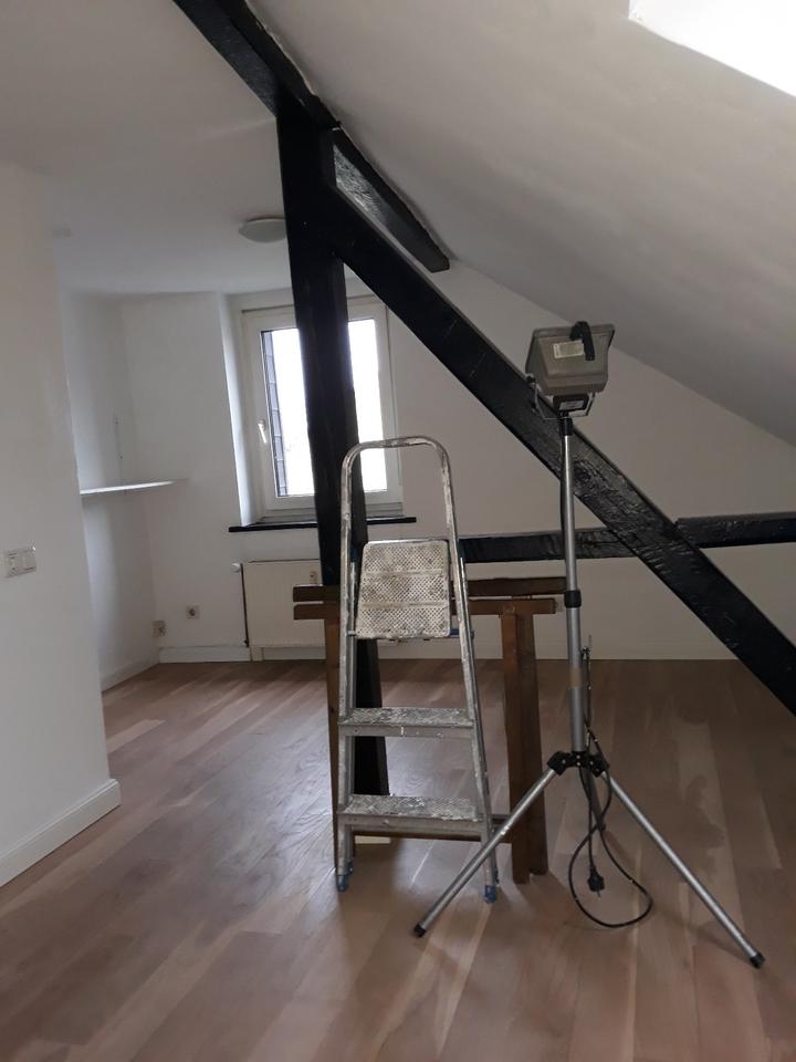Thumbnail-Schnuckelige Dachgeschoßwohnung im Künstlerhaus ca.32 m²
