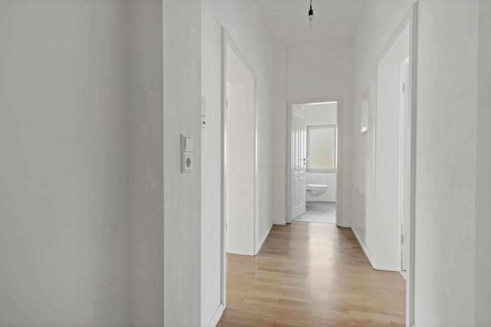 Thumbnail-2 Zimmerwohnung mit Terrasse Zweitbezug nach Sanierung