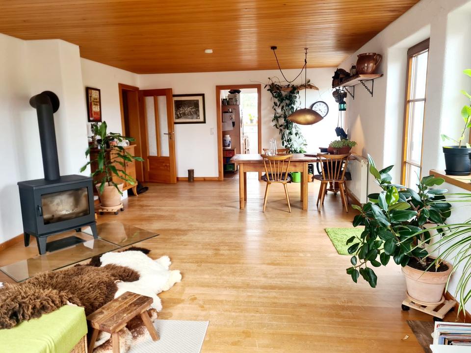 Thumbnail-Sonnige 5-Zimmer Dachgeschoss-Wohnung mit Balkon auf Bauernhof