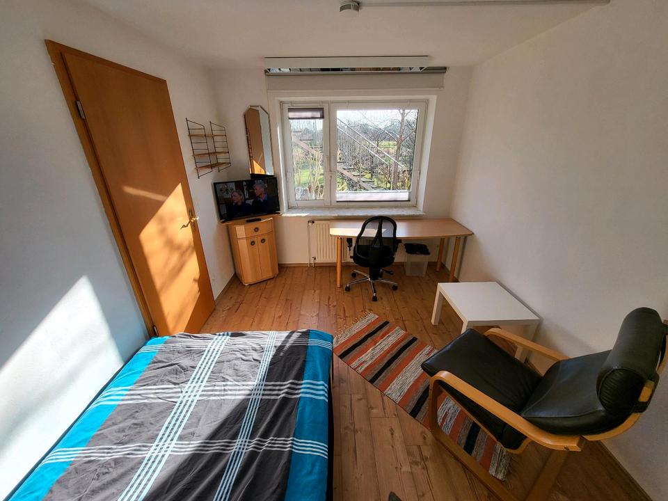 Thumbnail-Möblierte 1 Zimmer Wohnung