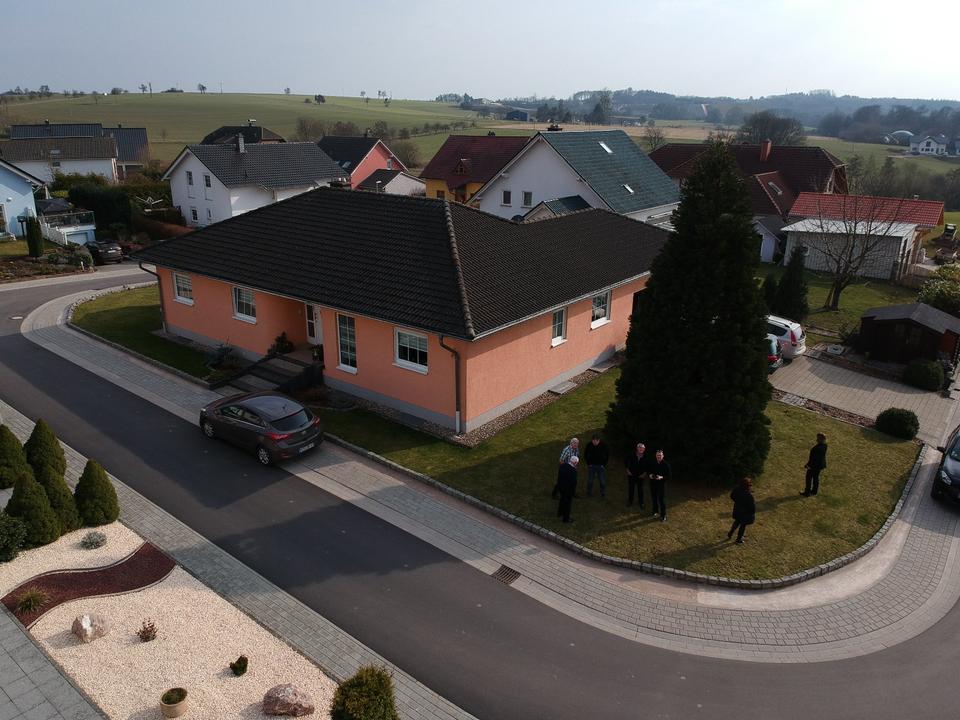 Thumbnail-Barrierefreier Bungalow grenznah Lux, KG gewerblich nutzbar