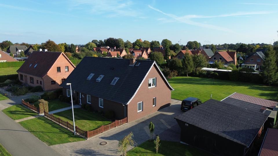 Thumbnail-Wohnhaus mit großem Grundstück in ruhiger Ortsrandlage