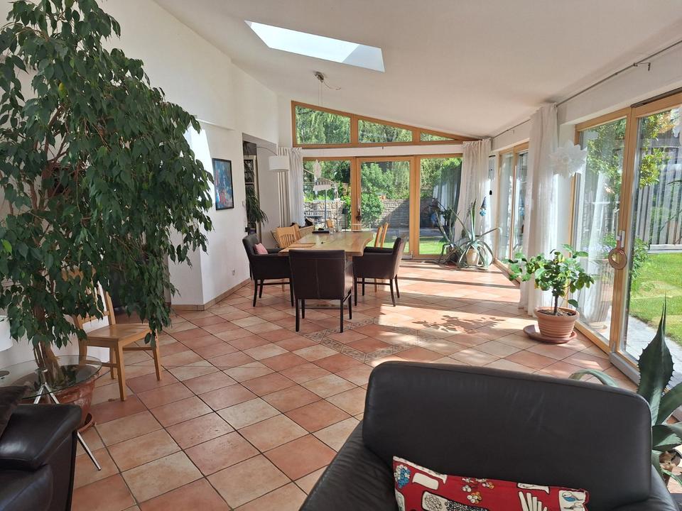 Thumbnail-Großes Mehrgenerationenhaus mit vielfältiger Nutzungsmöglichkeit