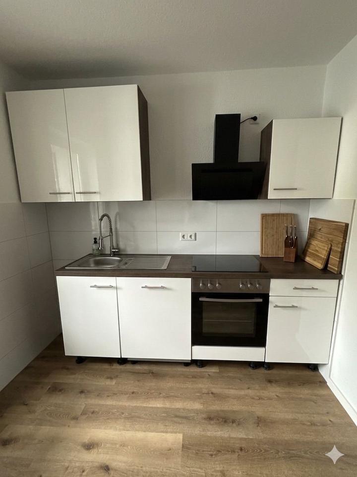 Thumbnail-2 Zimmer Wohnung mit gr. Balkon in Mönchengladbach
