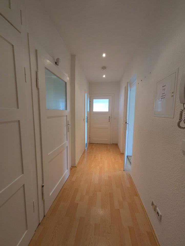 Thumbnail-+++FREUNDLICHE 3-R. WHG+M. BALKON+BAD M. WANNE U. FENSTER+++