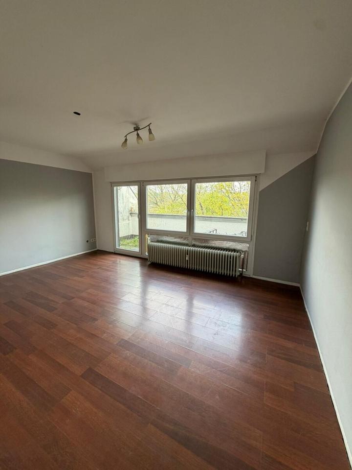 Thumbnail-66128 GERSWEILER 3ZKB Dachgeschoss Wohnung zu vermieten