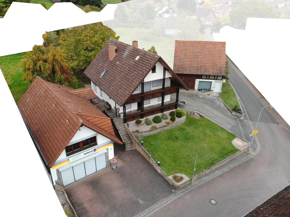 Thumbnail-Gepflegtes Mehrfamilienhaus mit separater Gewerbeeinheit &Scheune