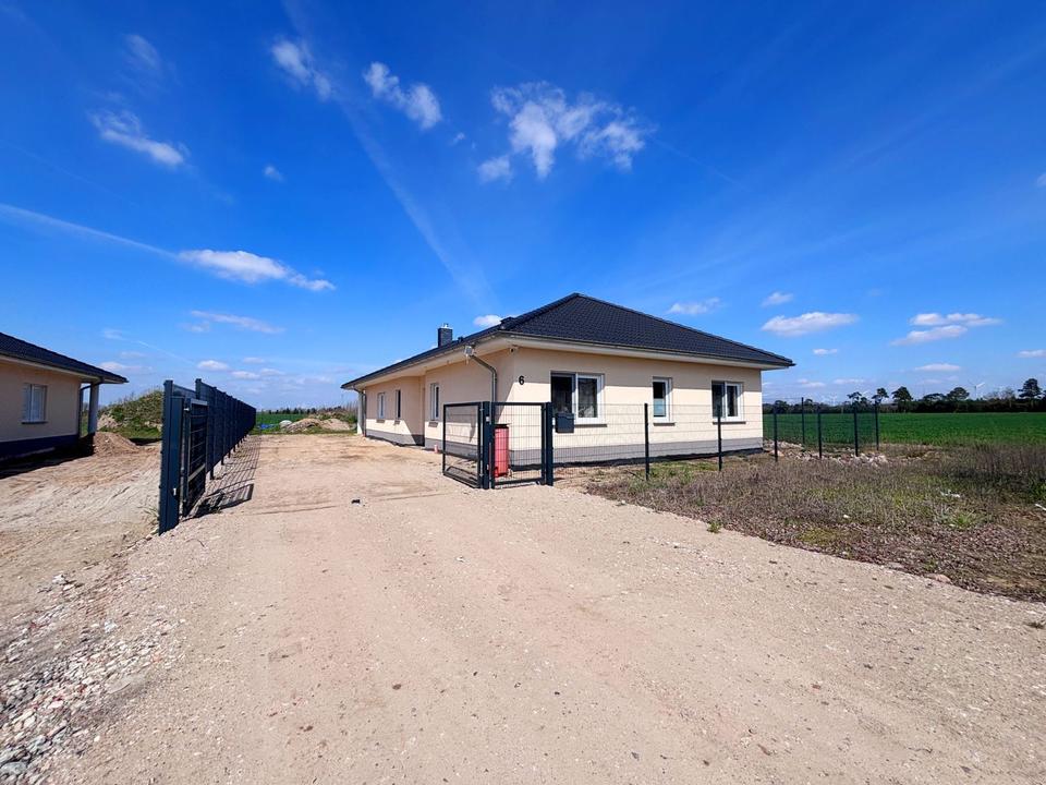 Thumbnail-Moderner Bungalow aus 2024 in ruhiger Ortsrandlage