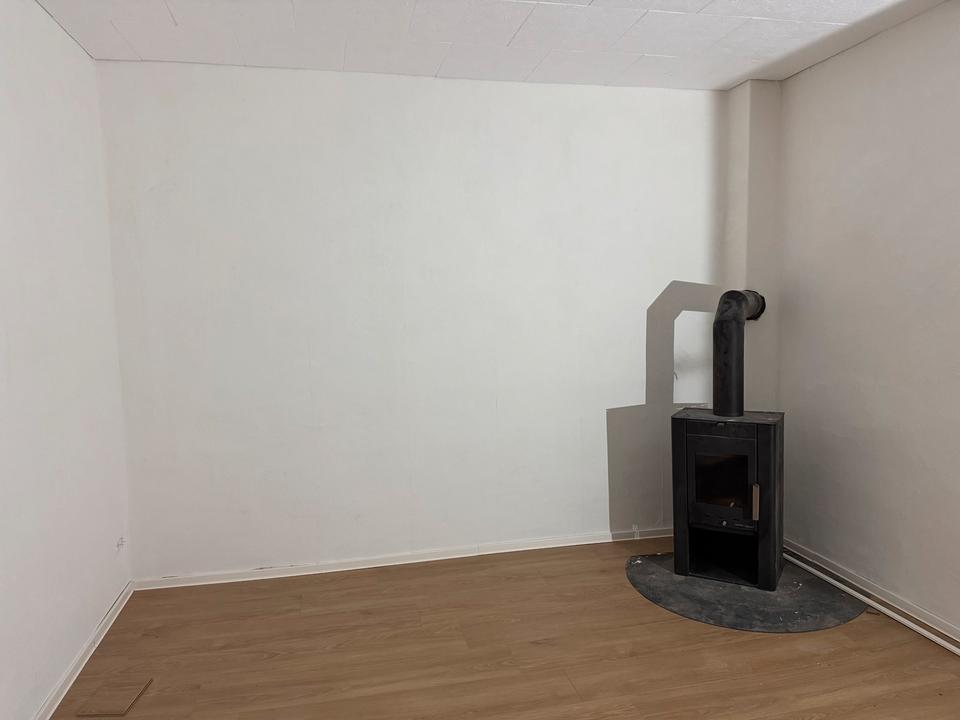 Thumbnail-Neu sanierte 2,5 Zimmerwohnung