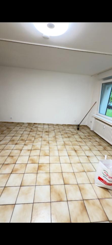 Thumbnail-Helle 1,5 Zimmerwohnung für SinglesRentner