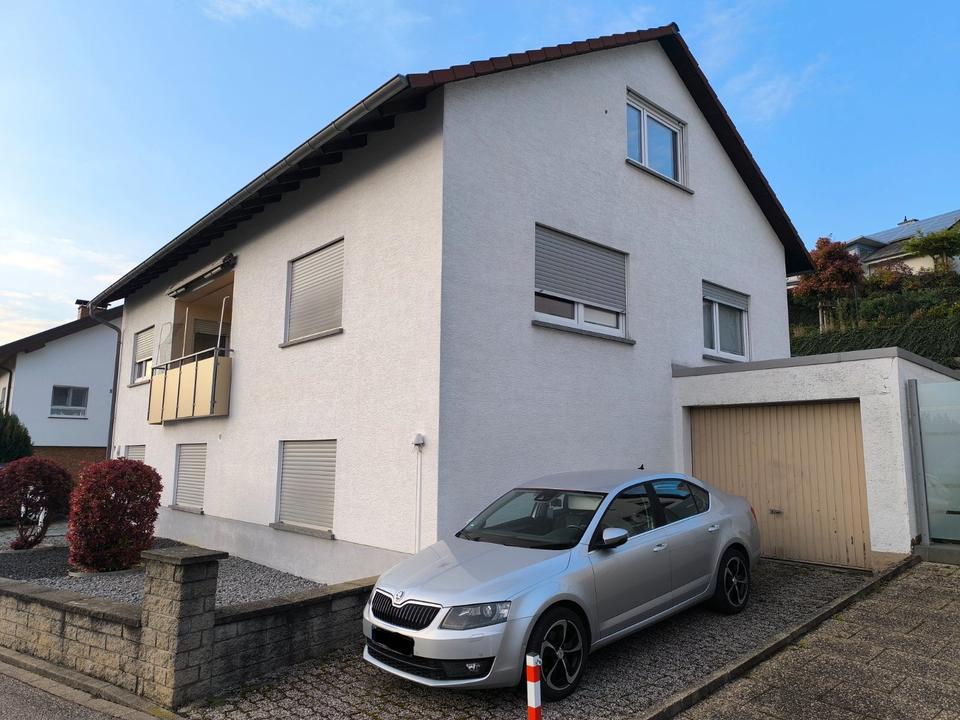 Thumbnail-Zweifamilienhaus in zentraler Lage mit traumhafter Aussicht