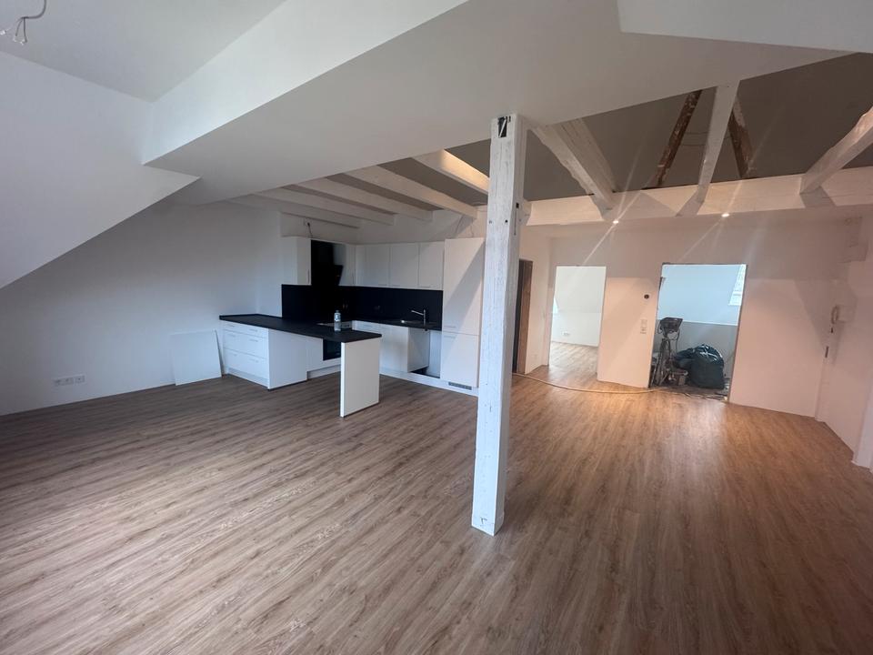 Thumbnail-Moderne Dachgeschosswohnung in zentraler Lage von Rotenburg