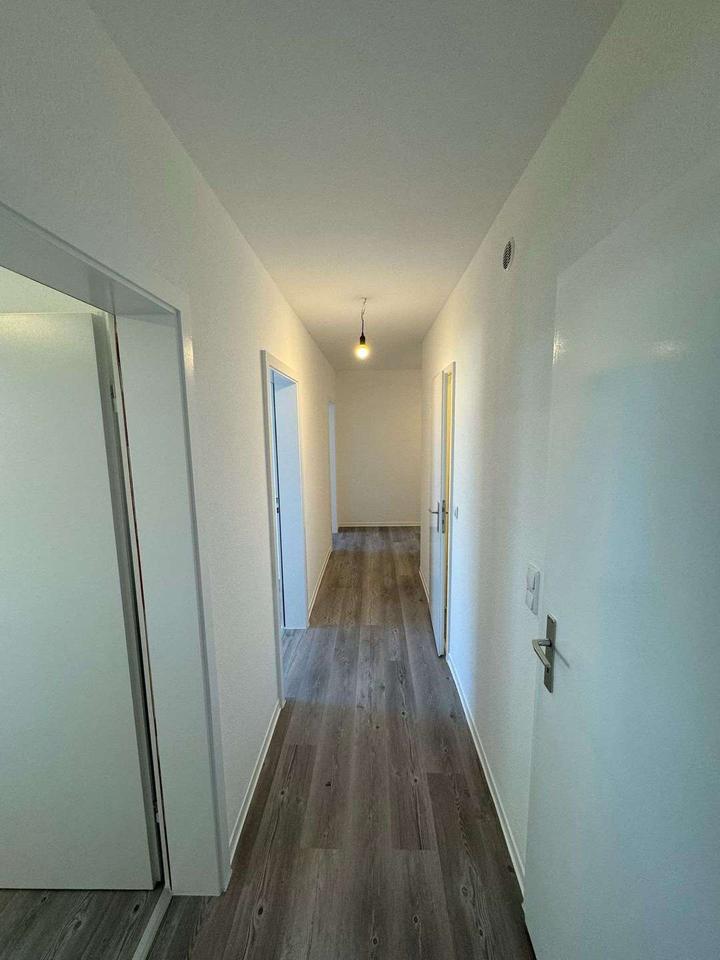 Thumbnail-Neu renovierte 3 Zimmerwohnung