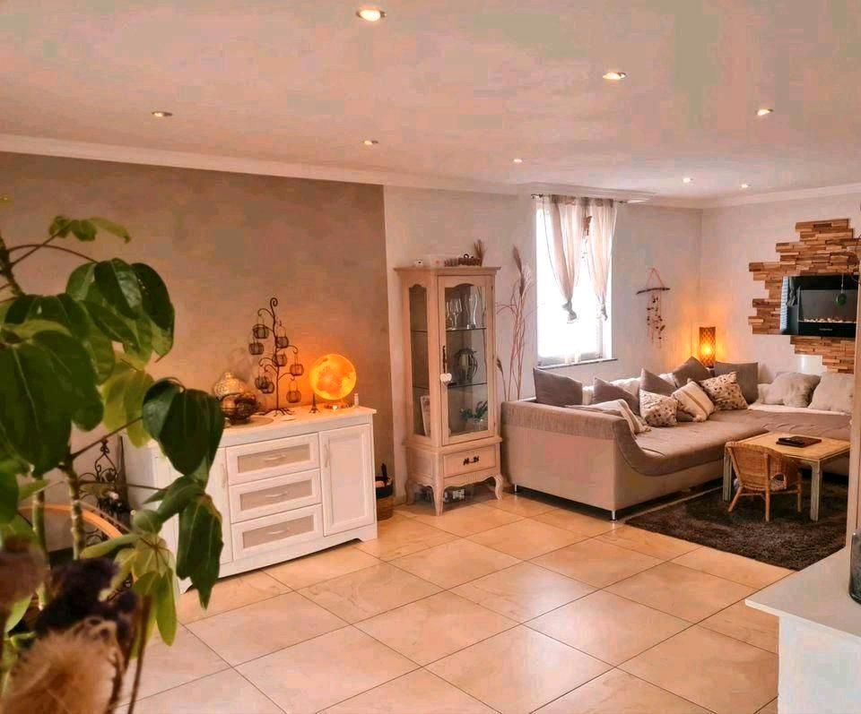 Thumbnail-Modernisierte Wohnung mit eigenem Garten, Wintergarten & Garage