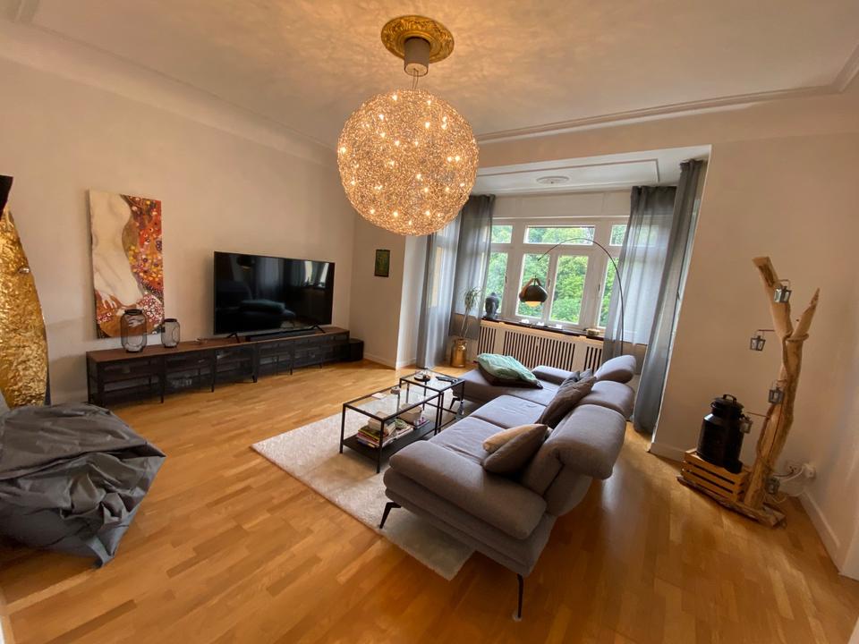 Thumbnail-Verkaufe: Stilvolle 4-Zimmer-Wohnung (ca.134 m²) mit Balkon