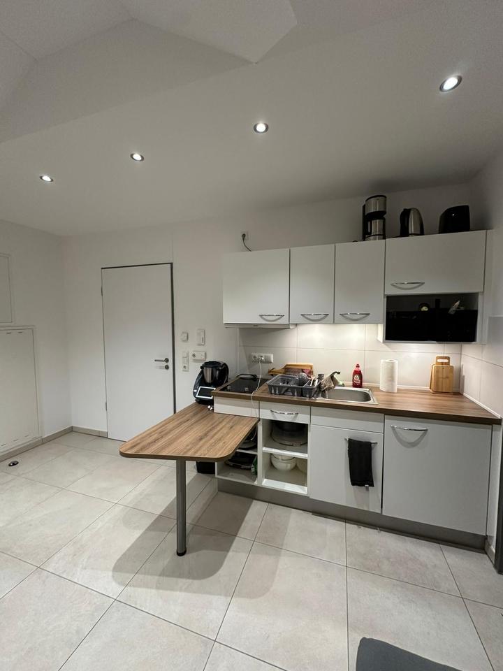 Thumbnail-Teilmöblierte 1,5-Zimmer-Wohnung mit Kleinküche zu vermieten