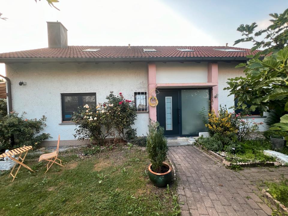 Thumbnail-Erstbezug nach Kernsanierung - Moderne 3-Zimmer-DG-Wohnung