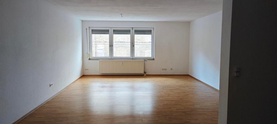 Thumbnail-Charmante 2-Raum-Wohnung mit 75 m² in Edersleben – Ideal für Singles und Paare