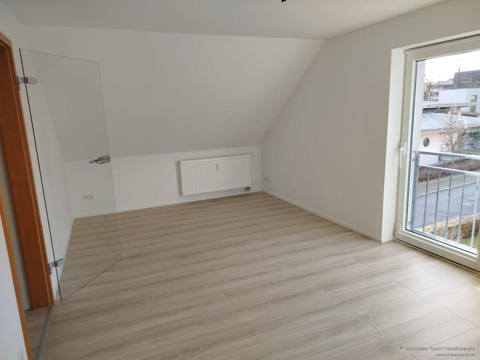 Thumbnail-Schicke Dachgeschoss- Zweiraumwohnung in ruhiger Lage