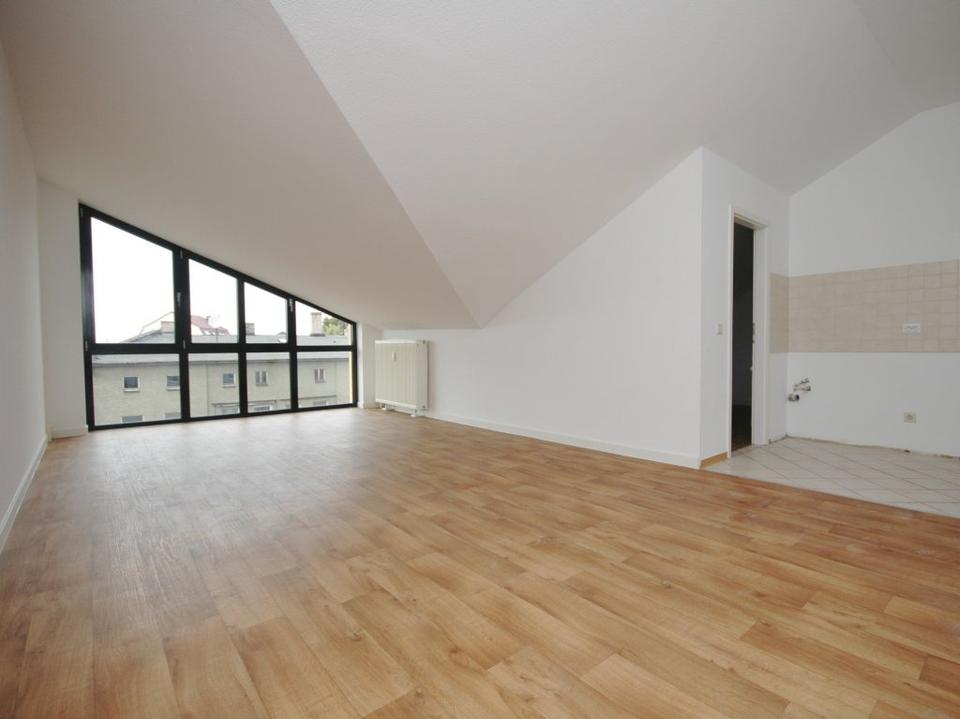 Thumbnail-1-Zimmer mit Bad in Bahnhofsnähe