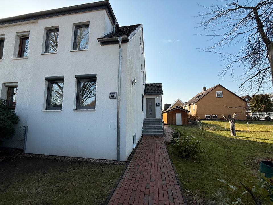 Thumbnail-Kernsanierte Doppelhaushälfte in Hannover Davenstedt mit Bauland