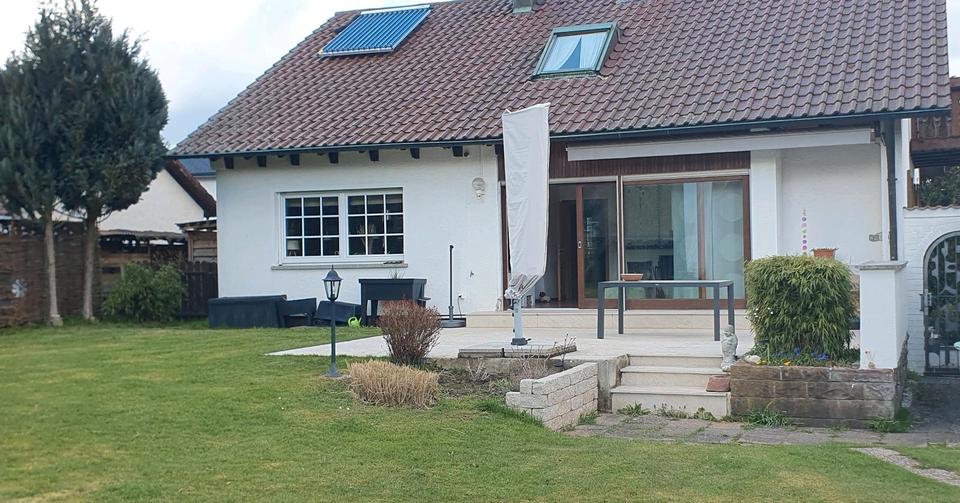 Thumbnail-Gepflegtes Einfamilienhaus mit großem Grundstück u. vielen Extras