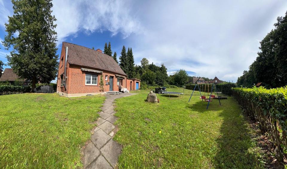 Thumbnail-Einfamilienhaus mit Einliegerwohnung in Bäk