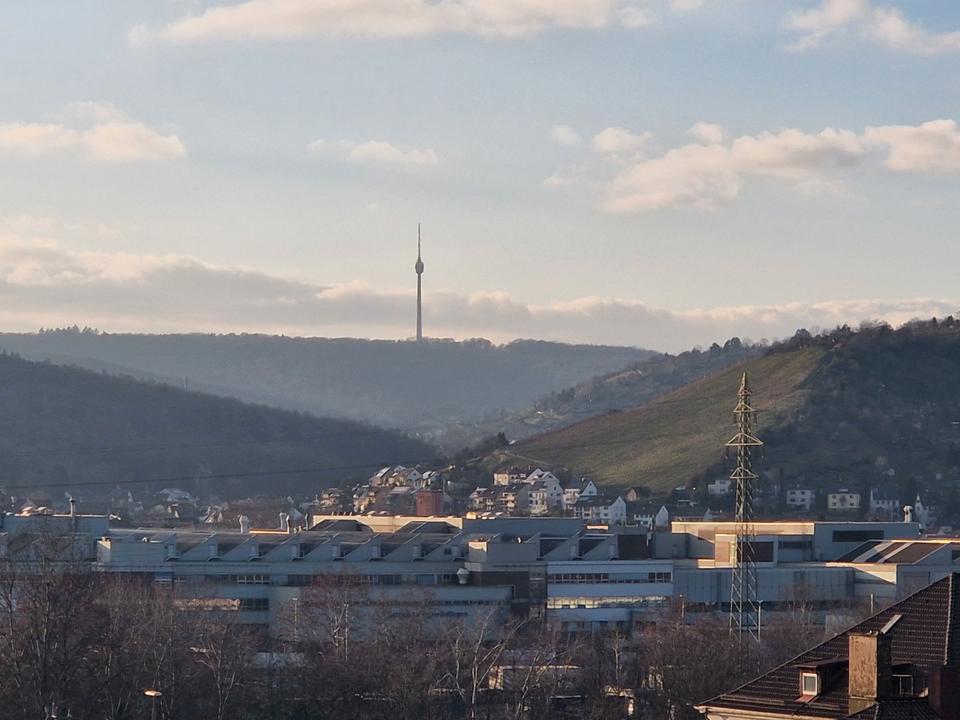 Thumbnail-Sofort: 1 Zi. in 4er WG, Ausblick, möbliert, S-Bahn, Obertürkheim